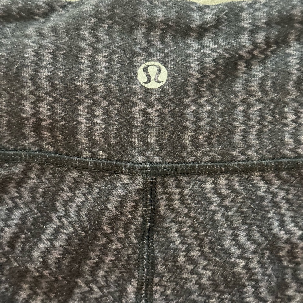 Lululemon Gray Patterned Leggings